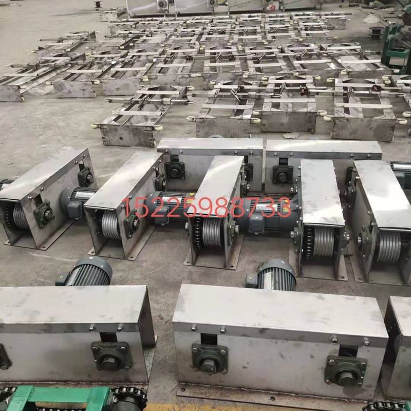 自動刮糞機(jī)